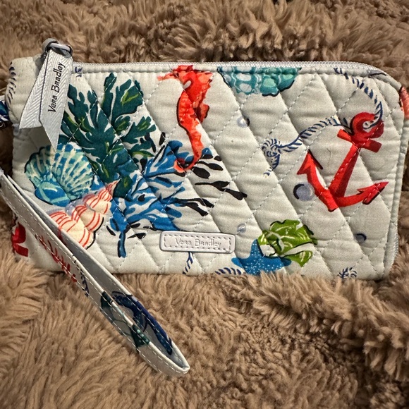 Vera Bradley Handbags - Vera Bradley RFID Tech Wristlet Clear Touchscreen Back